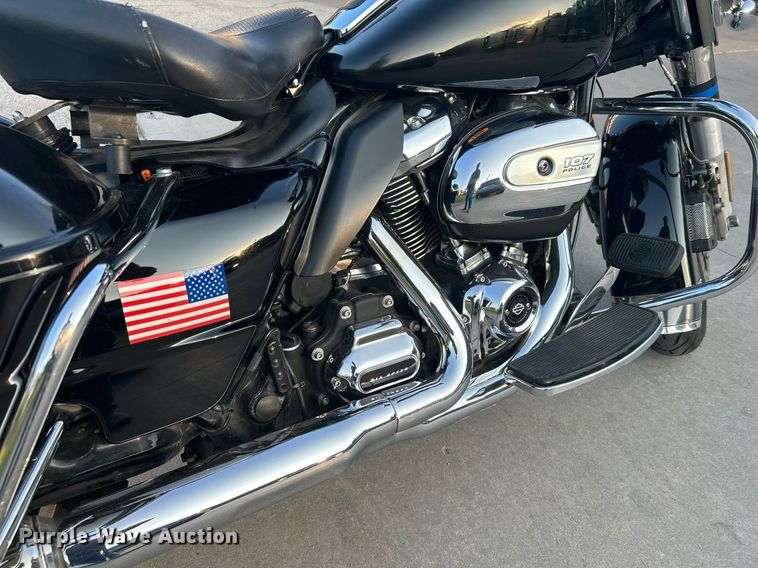 image for item KH9483 2017 Harley Davidson Electraglide  motorcycle