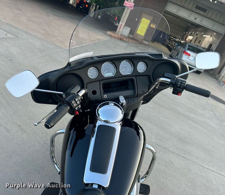 image for item KH9484 2014 Harley Davidson Electraglide  motorcycle