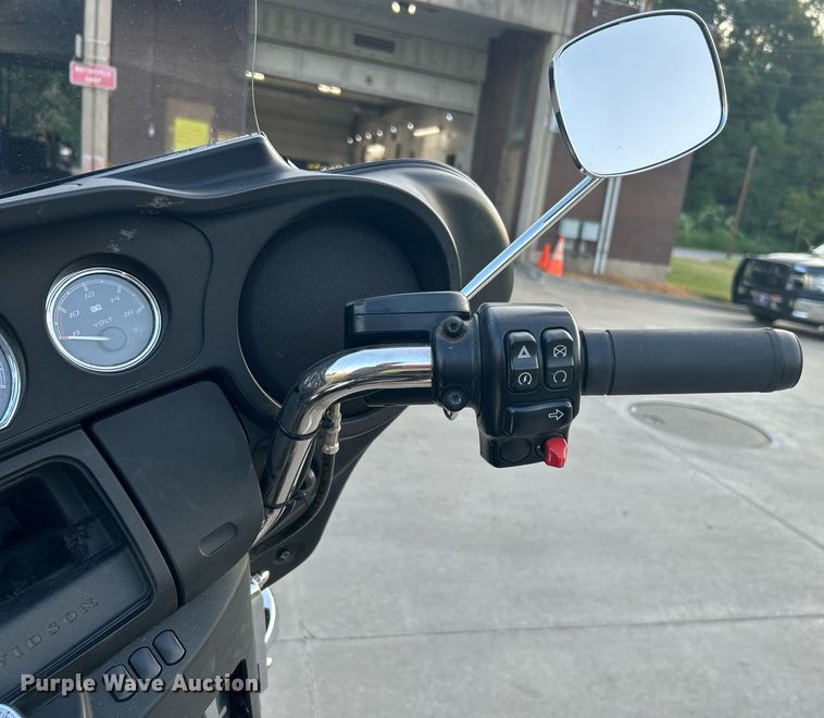 image for item KH9484 2014 Harley Davidson Electraglide  motorcycle