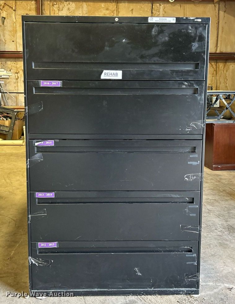 image for item KH9499 (16) file cabinets