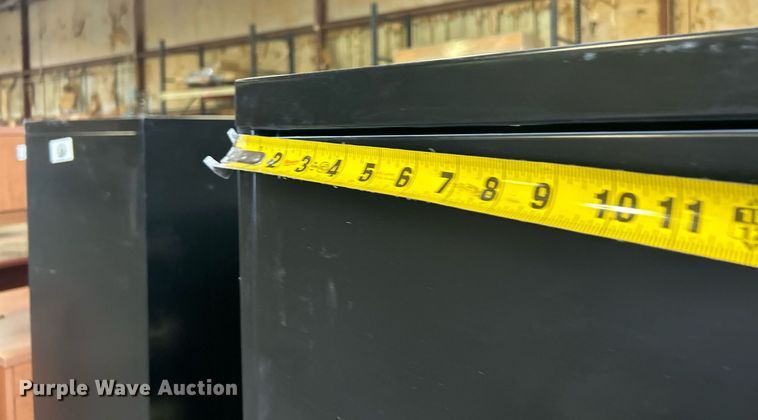 image for item KH9499 (16) file cabinets