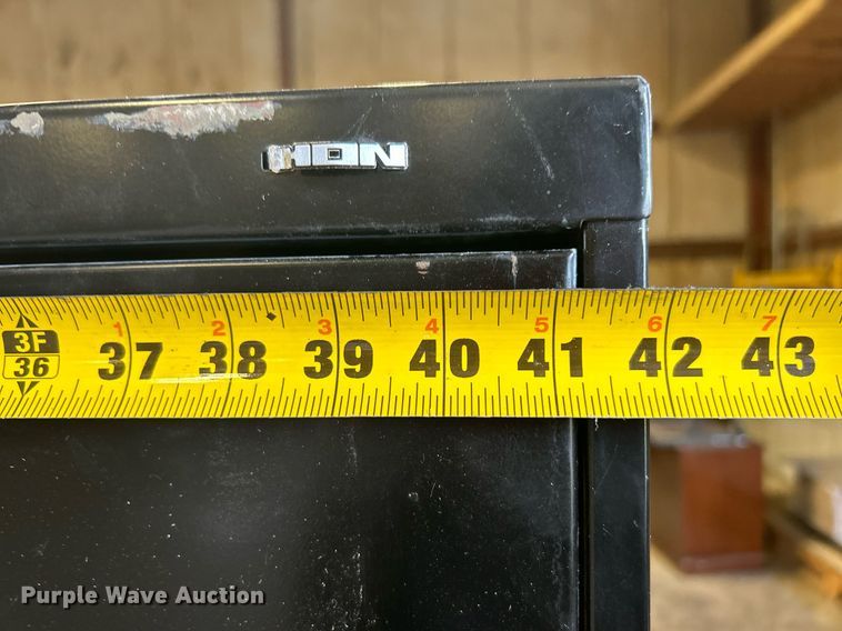 image for item KH9499 (16) file cabinets