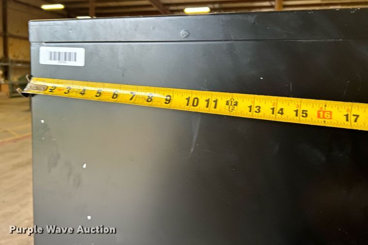 image for item KH9499 (16) file cabinets