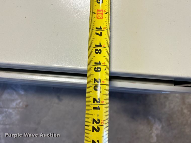 image for item KH9499 (16) file cabinets