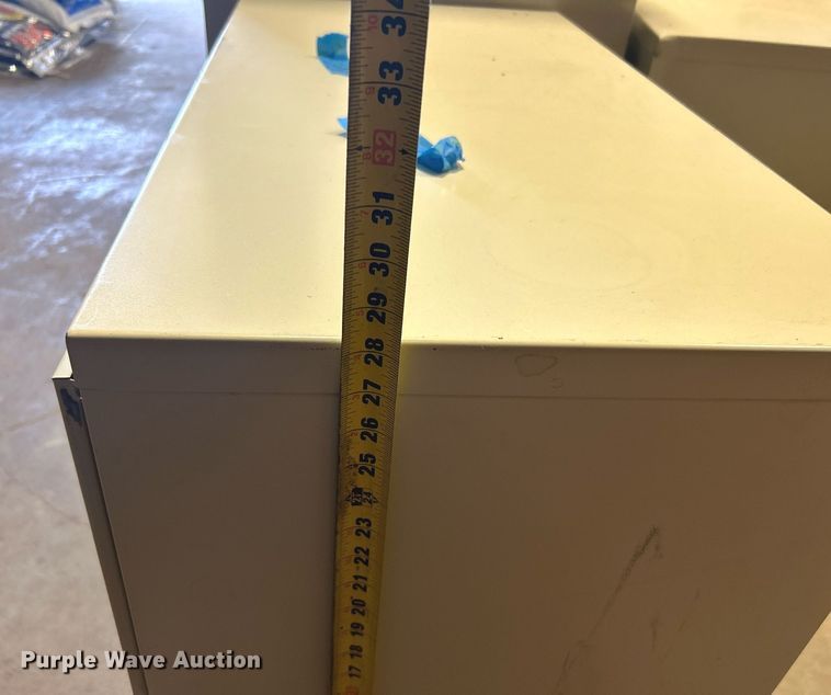 image for item KH9499 (16) file cabinets