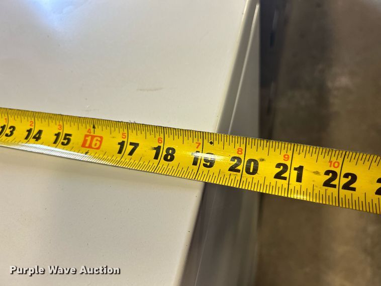 image for item KH9499 (16) file cabinets