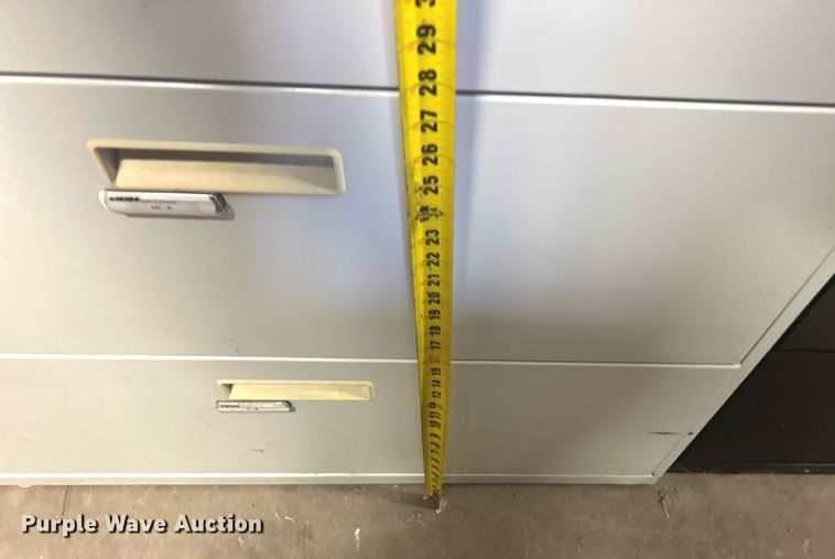 image for item KH9499 (16) file cabinets