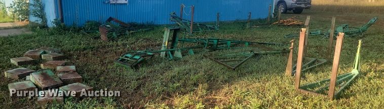 image for item KS9132 Garlock  material lift