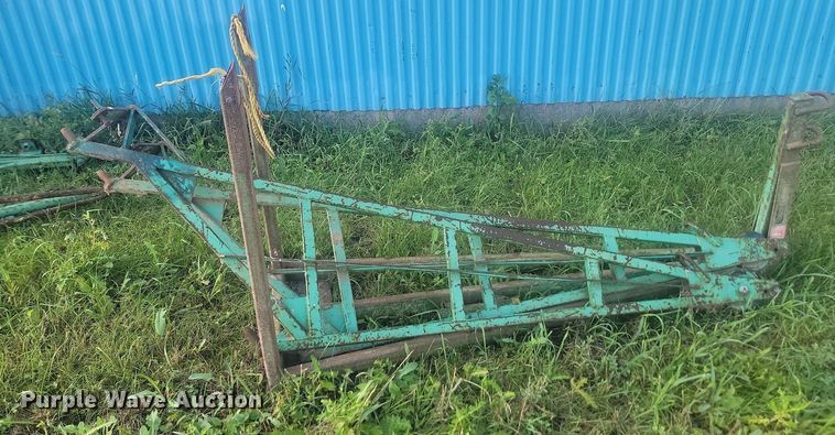 image for item KS9132 Garlock  material lift