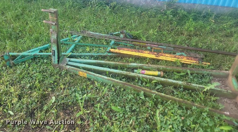 image for item KS9132 Garlock  material lift