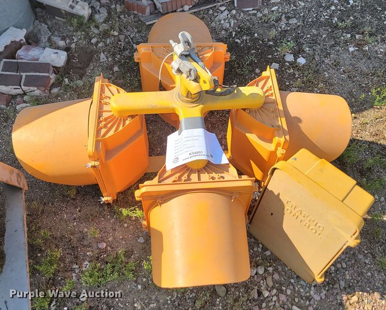 image for item KS9201 Four way overhead beacons