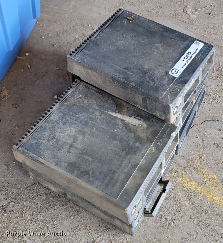 image for item KS9203 (7) Motorola two way radios