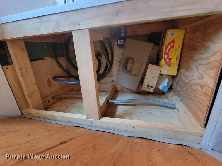 image for item KS9208 1985 U-Betcha Inc  enclosed cargo trailer