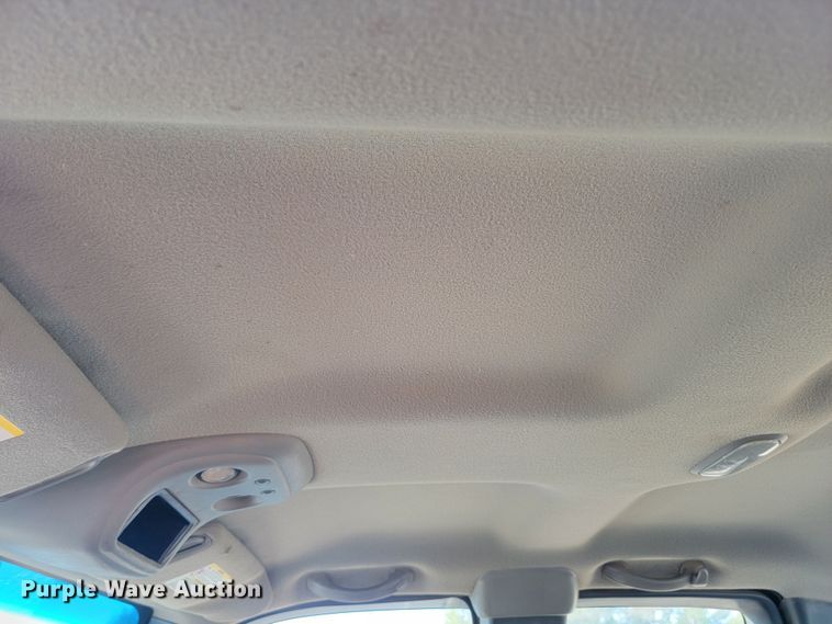 image for item KS9209 2002  Chevrolet Silverado 2500  Ext. Cab pickup truck