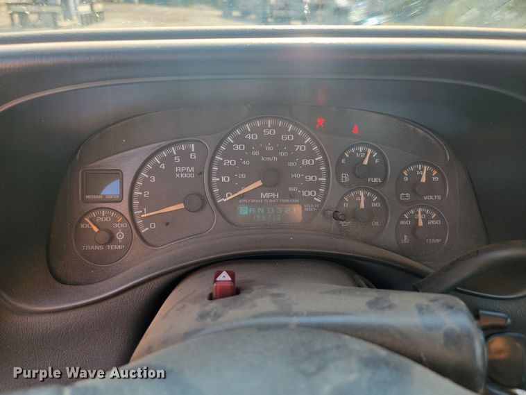 image for item KS9209 2002  Chevrolet Silverado 2500  Ext. Cab pickup truck