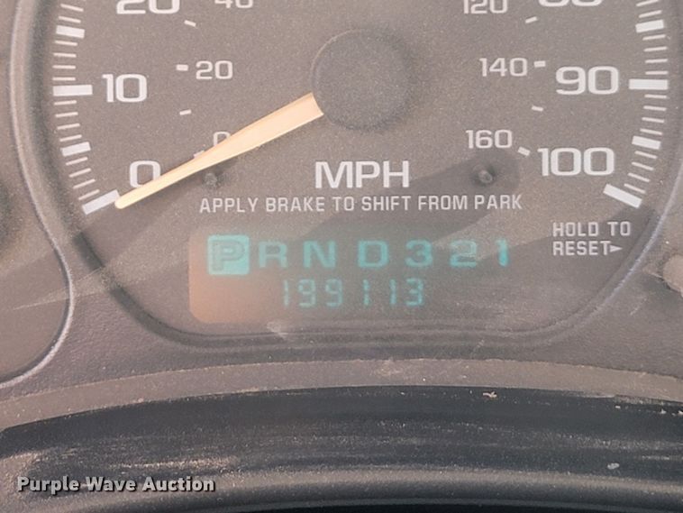 image for item KS9209 2002  Chevrolet Silverado 2500  Ext. Cab pickup truck