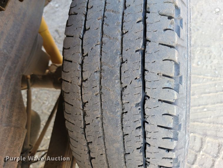 image for item KS9209 2002  Chevrolet Silverado 2500  Ext. Cab pickup truck