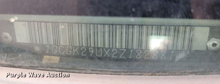 image for item KS9209 2002  Chevrolet Silverado 2500  Ext. Cab pickup truck