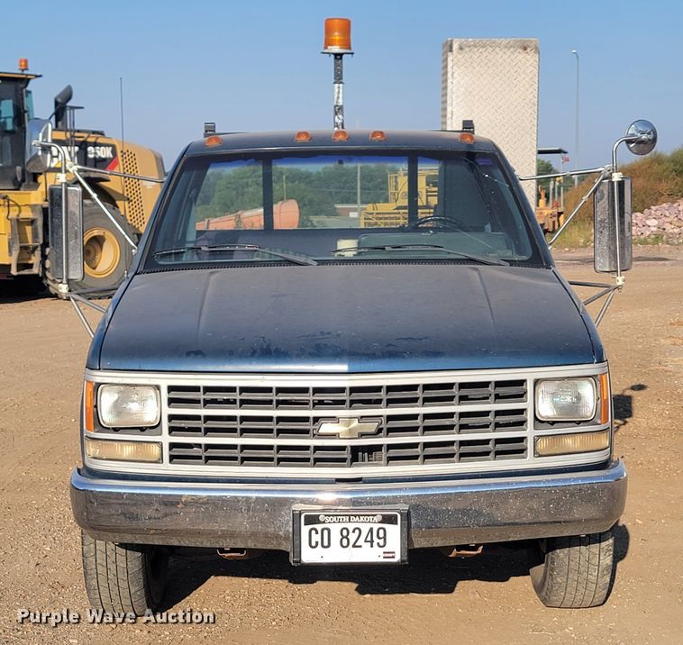 image for item KS9210 1990  Chevrolet C3500  flatbed pickup truck