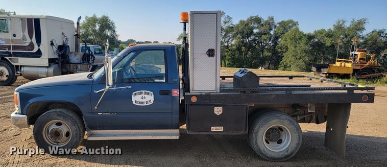 image for item KS9210 1990  Chevrolet C3500  flatbed pickup truck