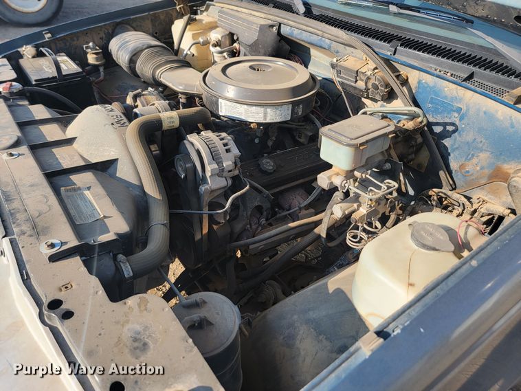 image for item KS9210 1990  Chevrolet C3500  flatbed pickup truck