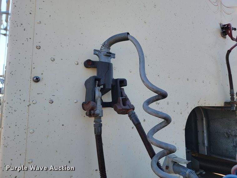 image for item KS9211 1982 International 9670 Eagle  semi truck