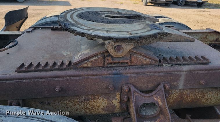 image for item KS9211 1982 International 9670 Eagle  semi truck