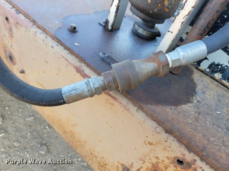 image for item KS9211 1982 International 9670 Eagle  semi truck