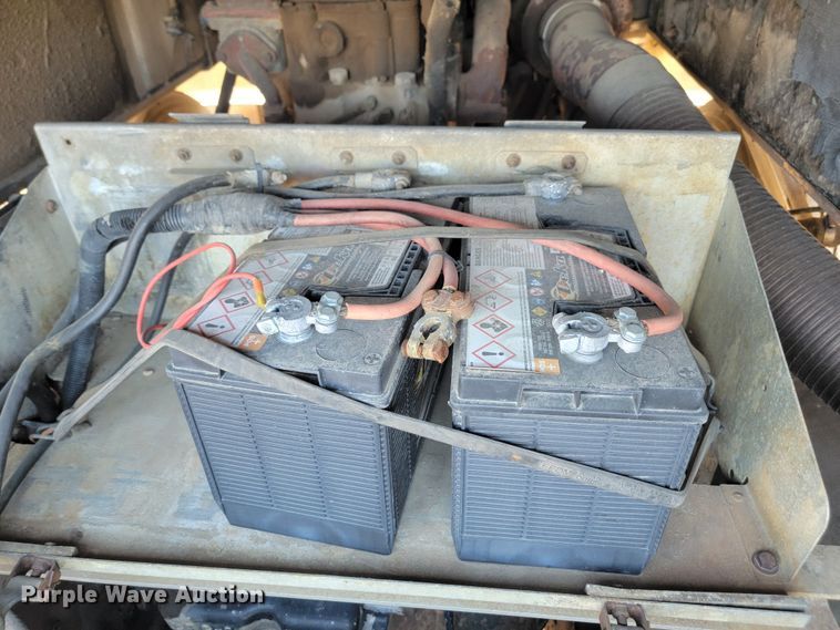 image for item KS9211 1982 International 9670 Eagle  semi truck