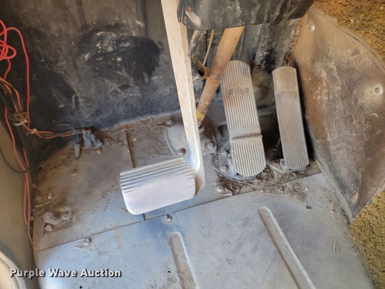 image for item KS9211 1982 International 9670 Eagle  semi truck