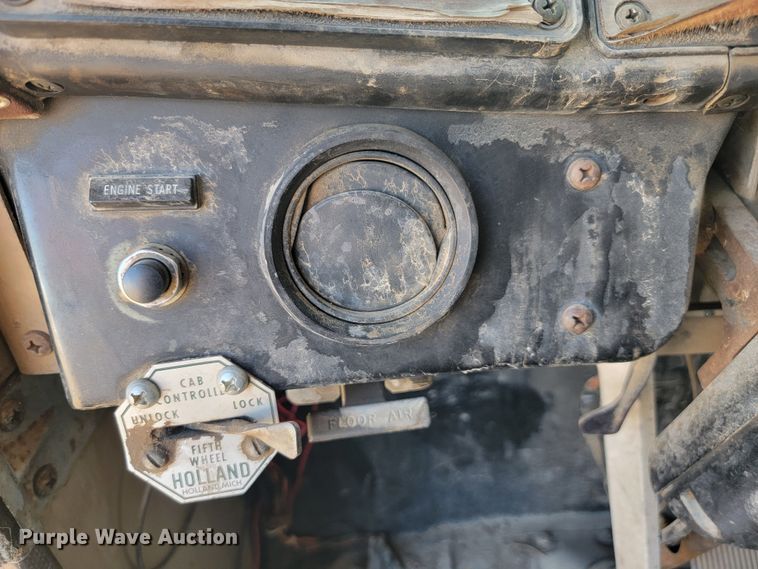 image for item KS9211 1982 International 9670 Eagle  semi truck