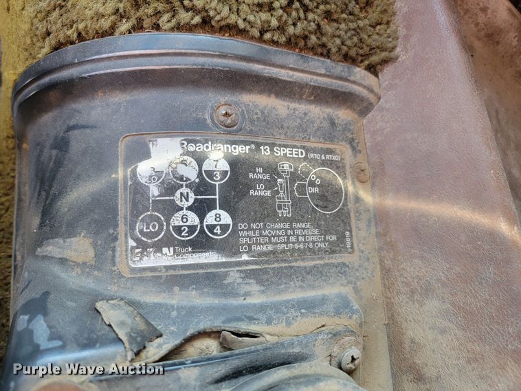 image for item KS9211 1982 International 9670 Eagle  semi truck