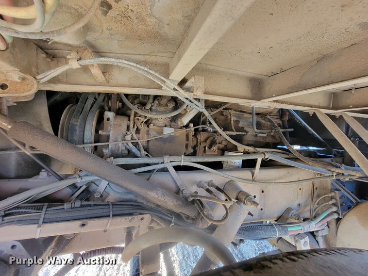 image for item KS9211 1982 International 9670 Eagle  semi truck