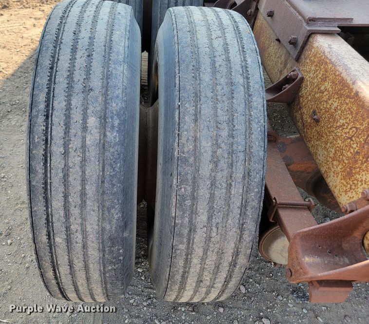 image for item KS9211 1982 International 9670 Eagle  semi truck