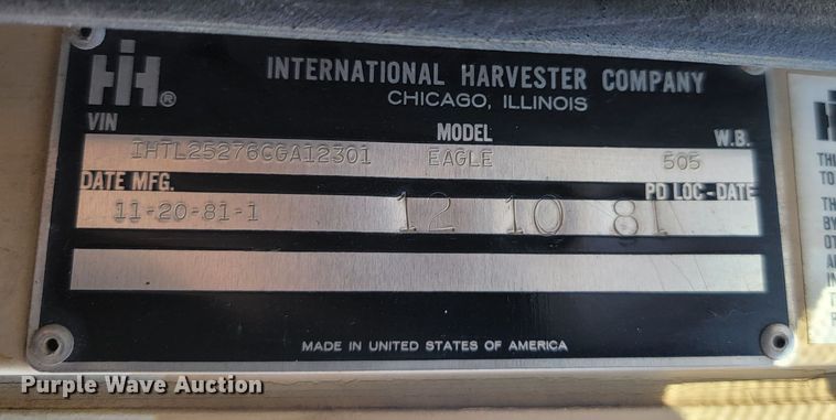 image for item KS9211 1982 International 9670 Eagle  semi truck