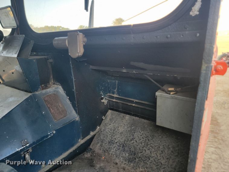 image for item KS9214 1966 Thiokol Snowcat 601  track carrier