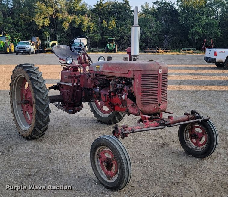 image for item KS9220 International McCormick Farmall FC  tractor