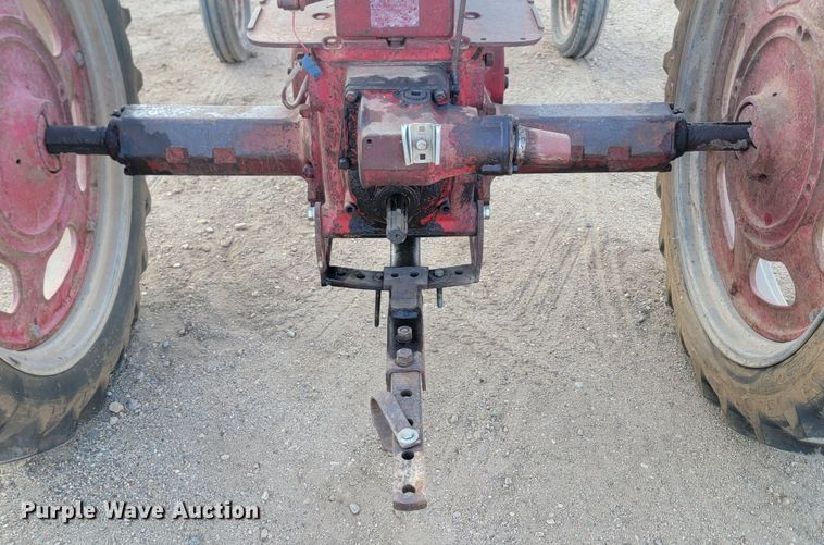 image for item KS9220 International McCormick Farmall FC  tractor