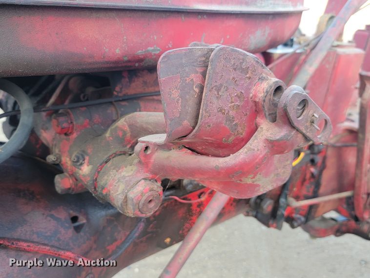 image for item KS9220 International McCormick Farmall FC  tractor