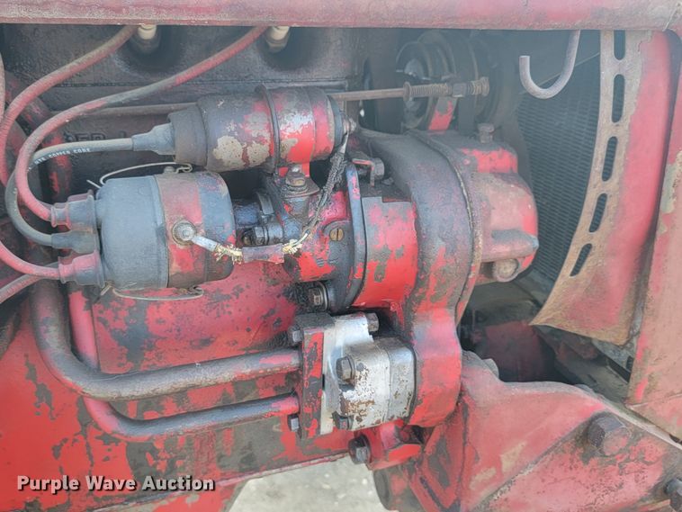 image for item KS9220 International McCormick Farmall FC  tractor