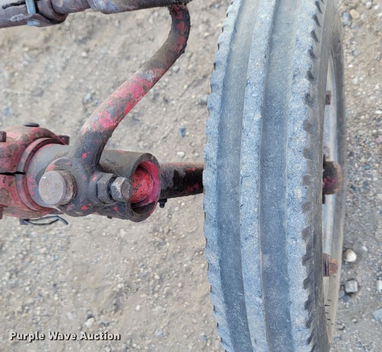 image for item KS9220 International McCormick Farmall FC  tractor