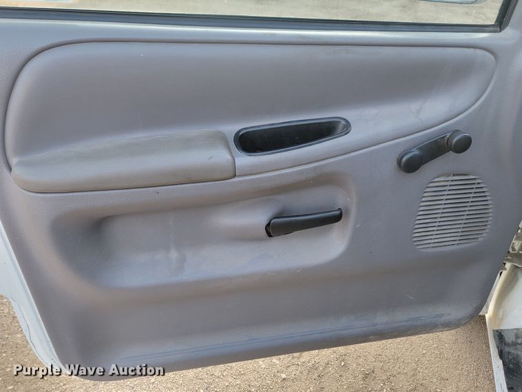 image for item KS9221 1996 Dodge Ram 1500  pickup truck