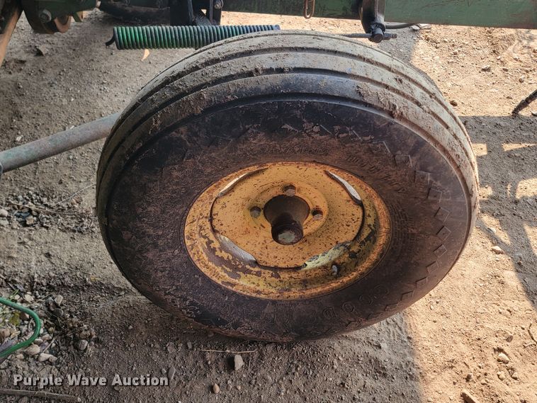 image for item KS9239 John Deere  sickle mower