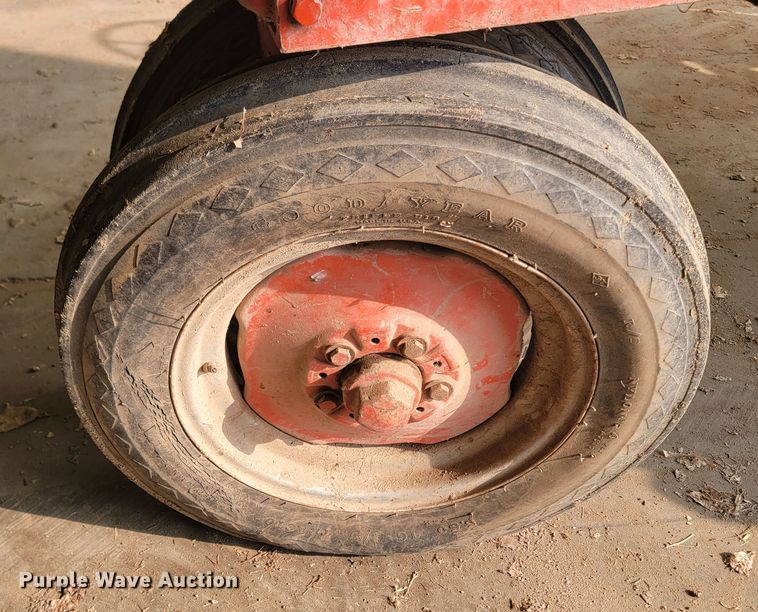 image for item KS9247 Allis-Chalmers WD  tractor