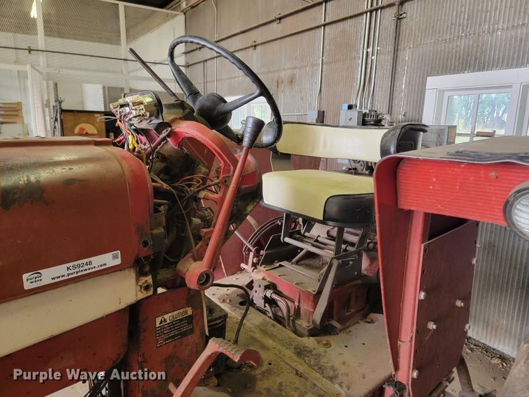 image for item KS9248 International Farmall 666  tractor