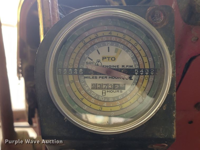 image for item KS9248 International Farmall 666  tractor