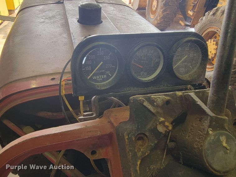 image for item KS9248 International Farmall 666  tractor