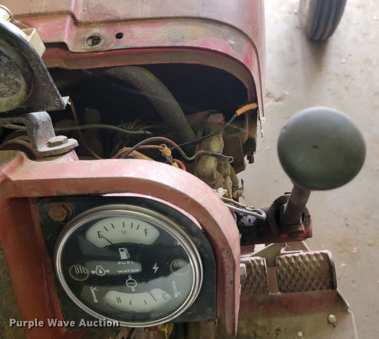 image for item KS9248 International Farmall 666  tractor