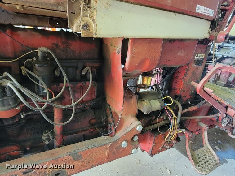 image for item KS9248 International Farmall 666  tractor