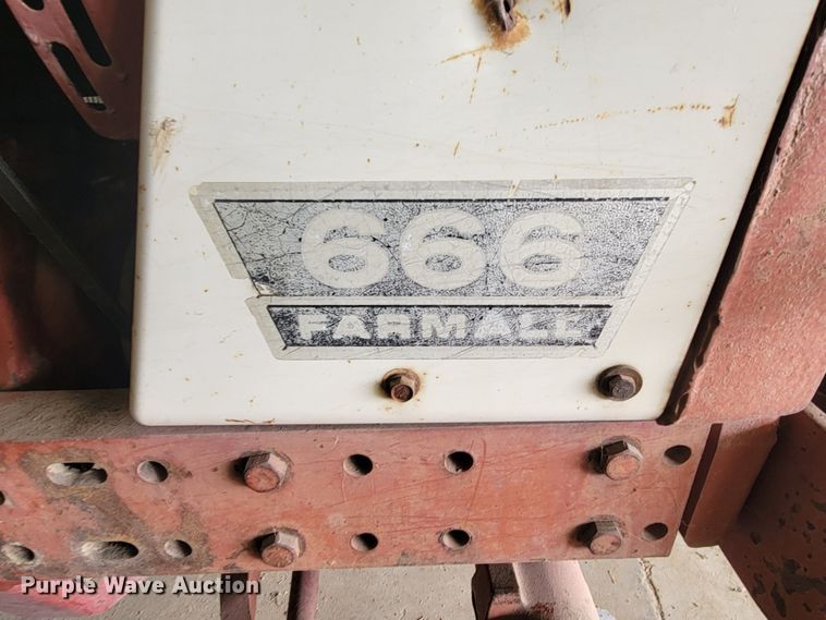 image for item KS9248 International Farmall 666  tractor